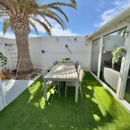 Sukka - Elegant - Community Pool Access *